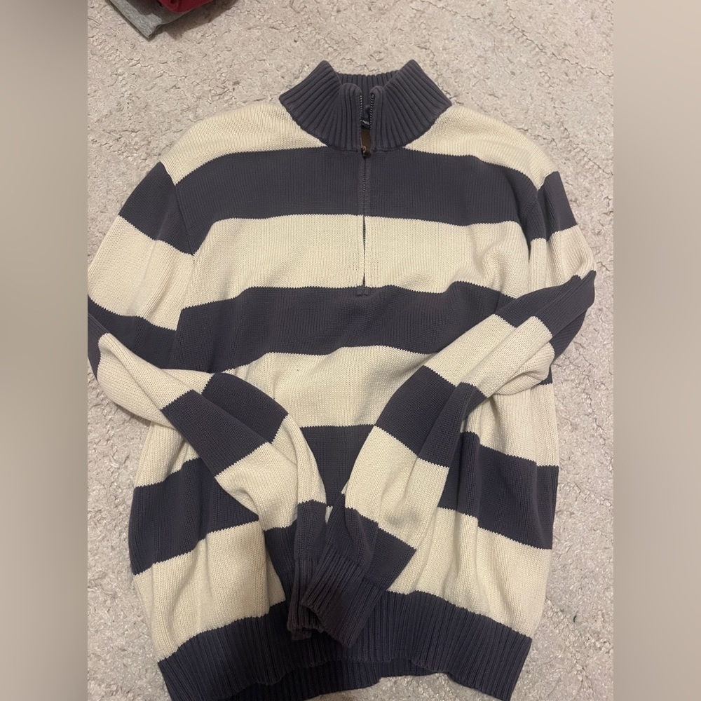 Brandy Melville Quarter Zip